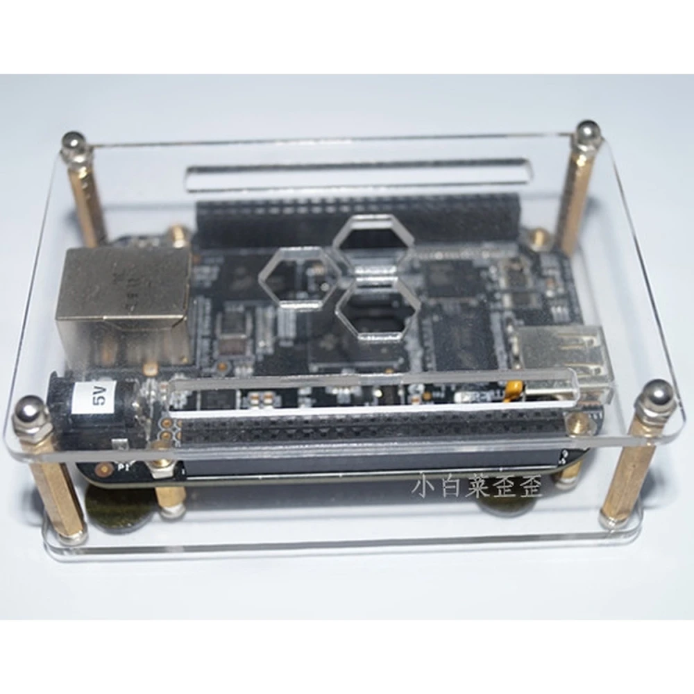 Ochranný kryt kompatibilný s Beaglebone a Arduino Uno