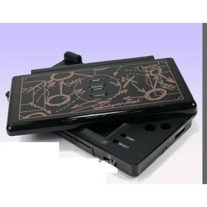 Náhradný kryt Nintendo DS Lite s futbalovým dizajnom - kompletná sada Satkit