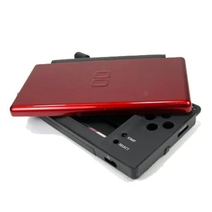Výmena krytu pre Nintendo DS Lite v čiernej a červenej farbe so skrutkami