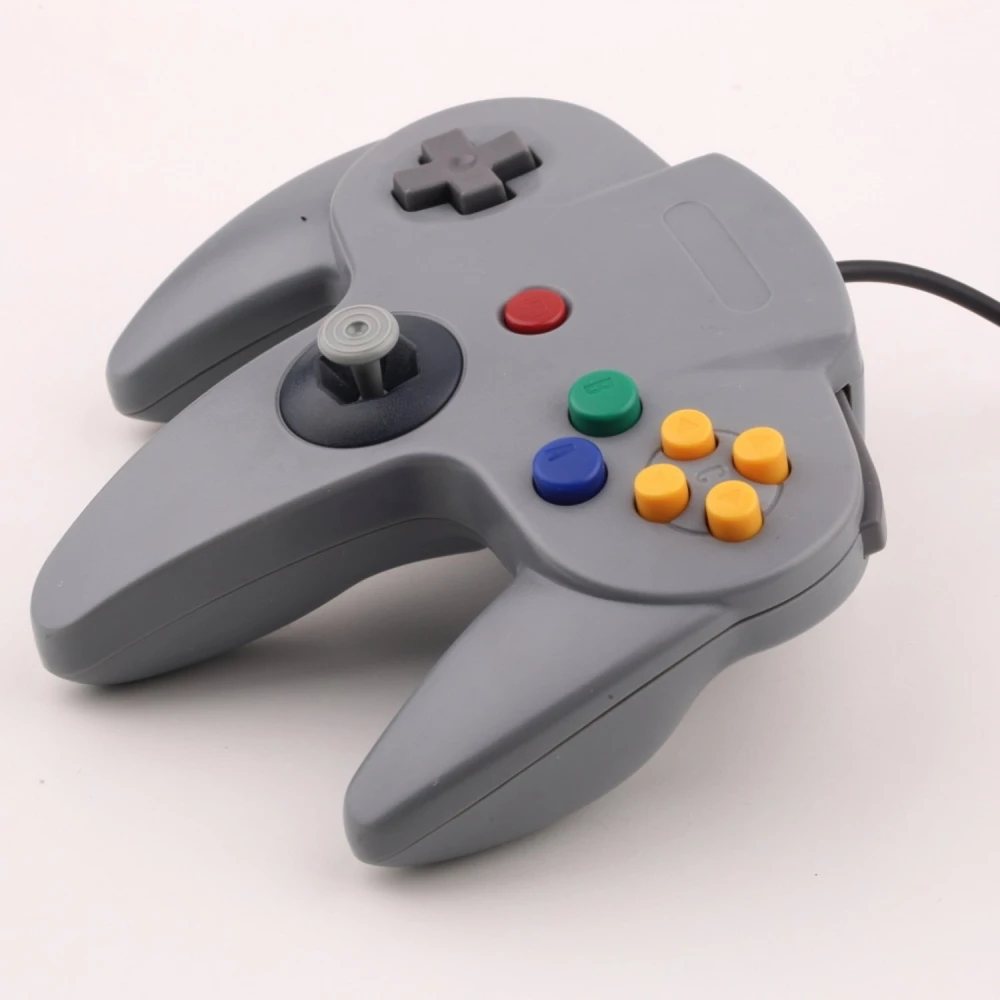 Kompatibilný ovládač Nintendo 64 s originálnym konektorom a čiernym káblom