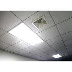 Panel LED 120x60cm 88W luz blanco frío instalado en falso techo